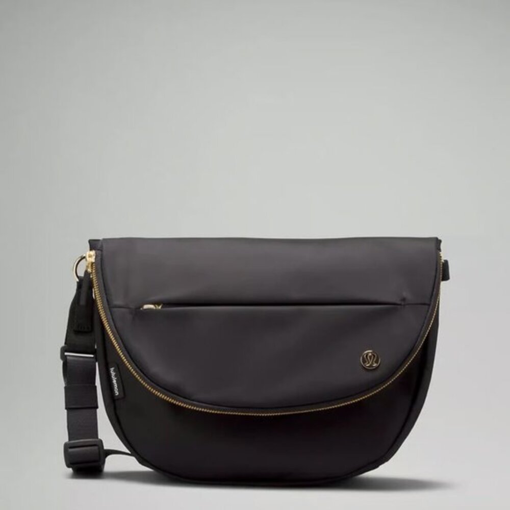 Lululemon All Night Festival Bag - 5L Black/Gold NWT